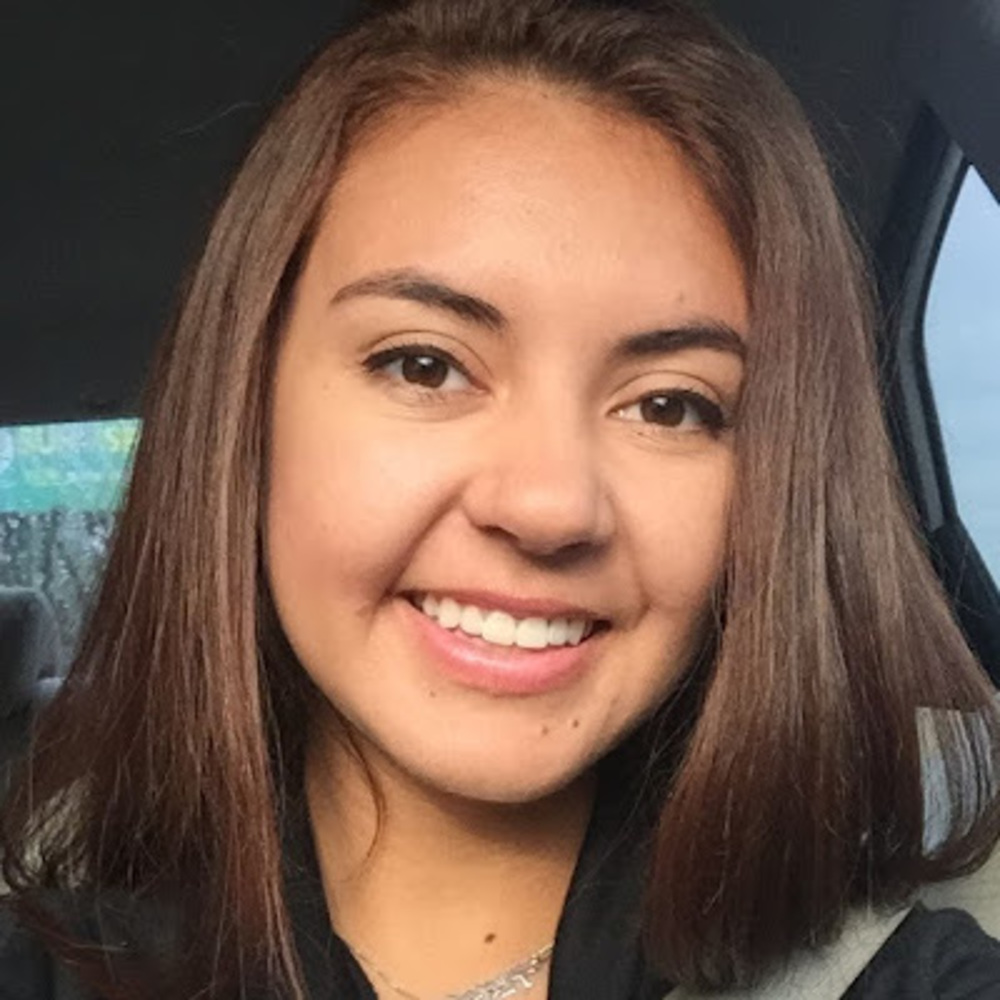 Meet your Posher, Daniella